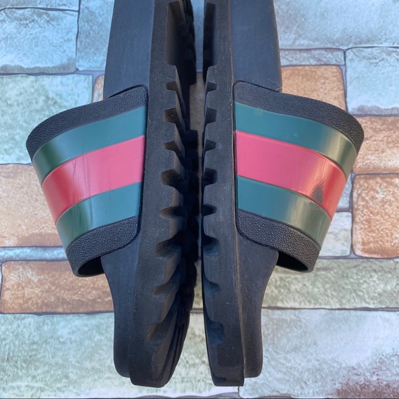 Gucci men’s slide sandals main image 6
